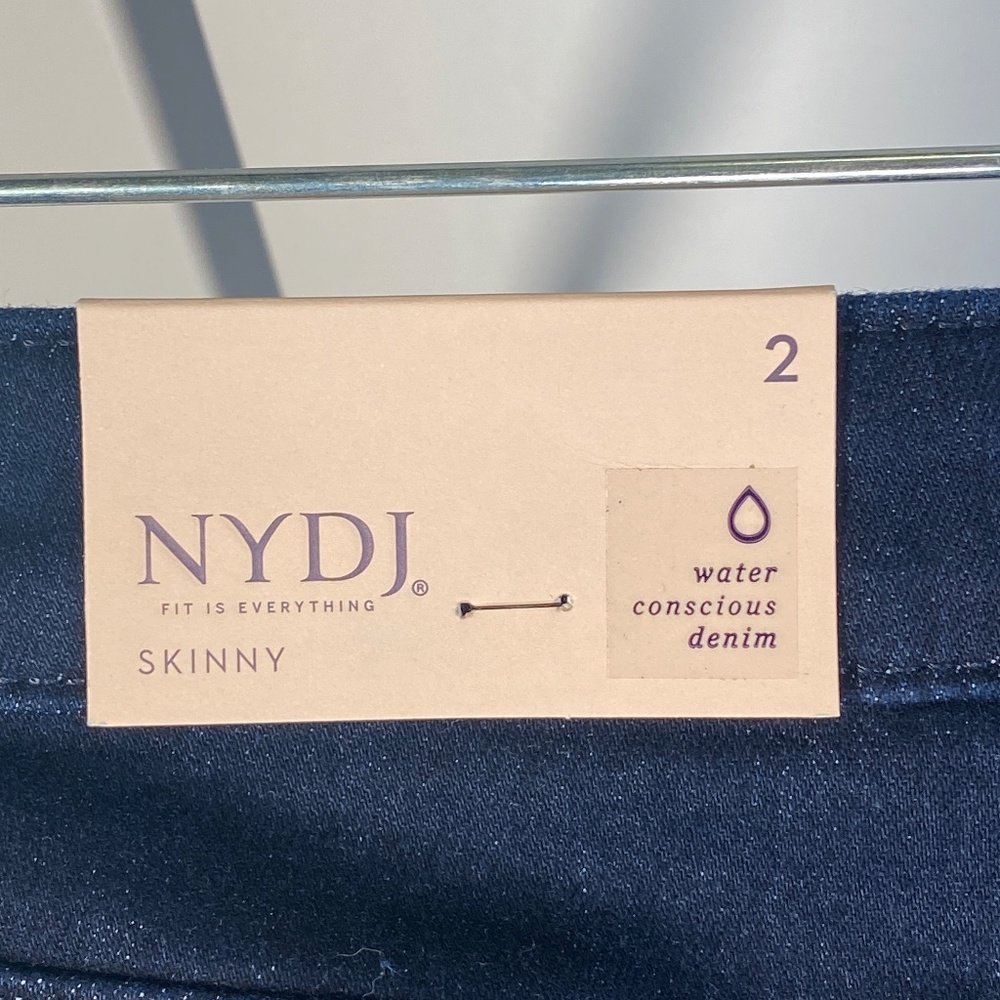 NYDJ - AMI Skinny Jeans - Size 2 NWT